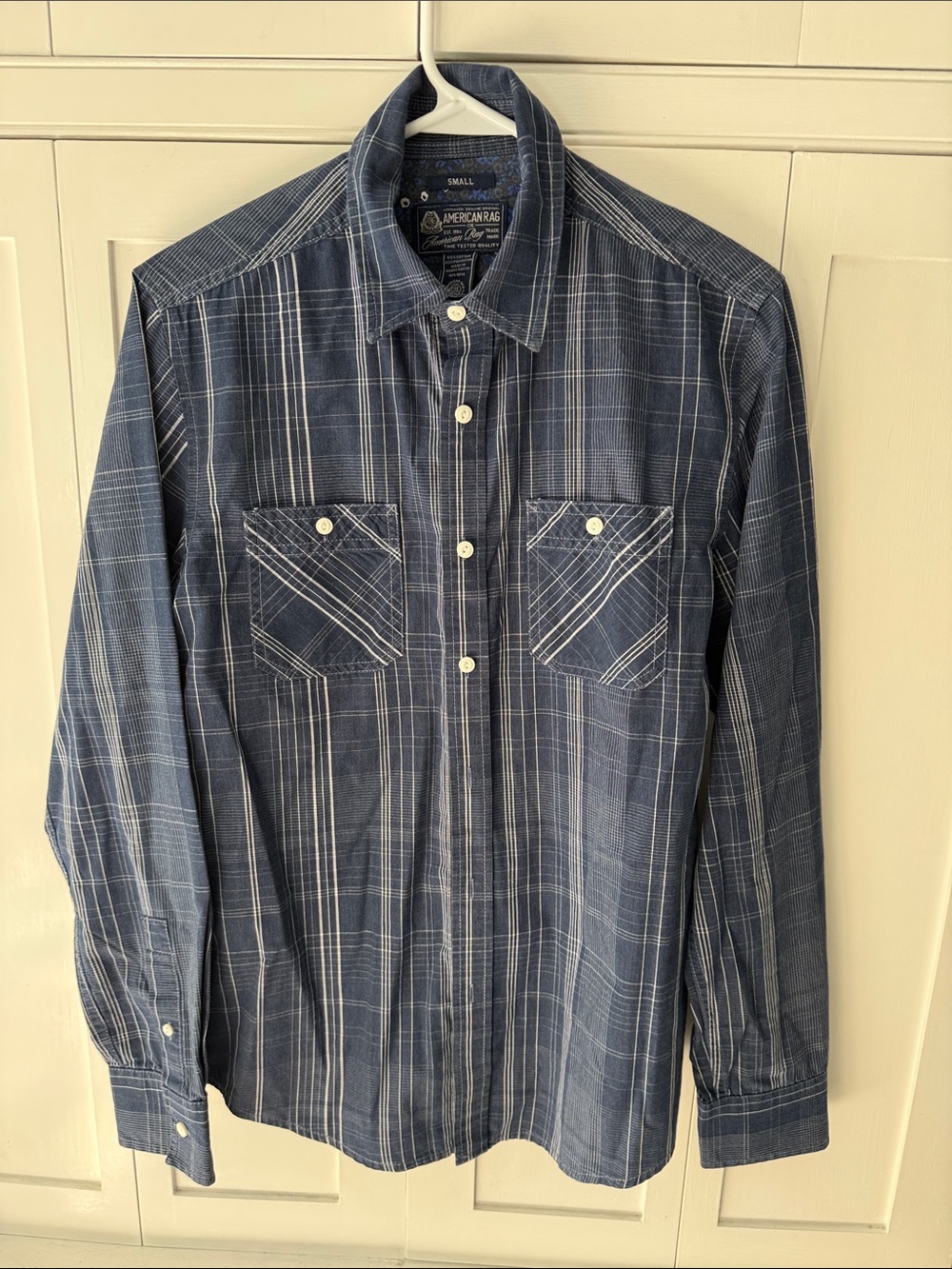 American Rag Navy & White Plaid Button-Down Shirt. Size Small
